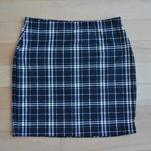NWT Soly Hux Plaid Mini Skirt Size L Black White